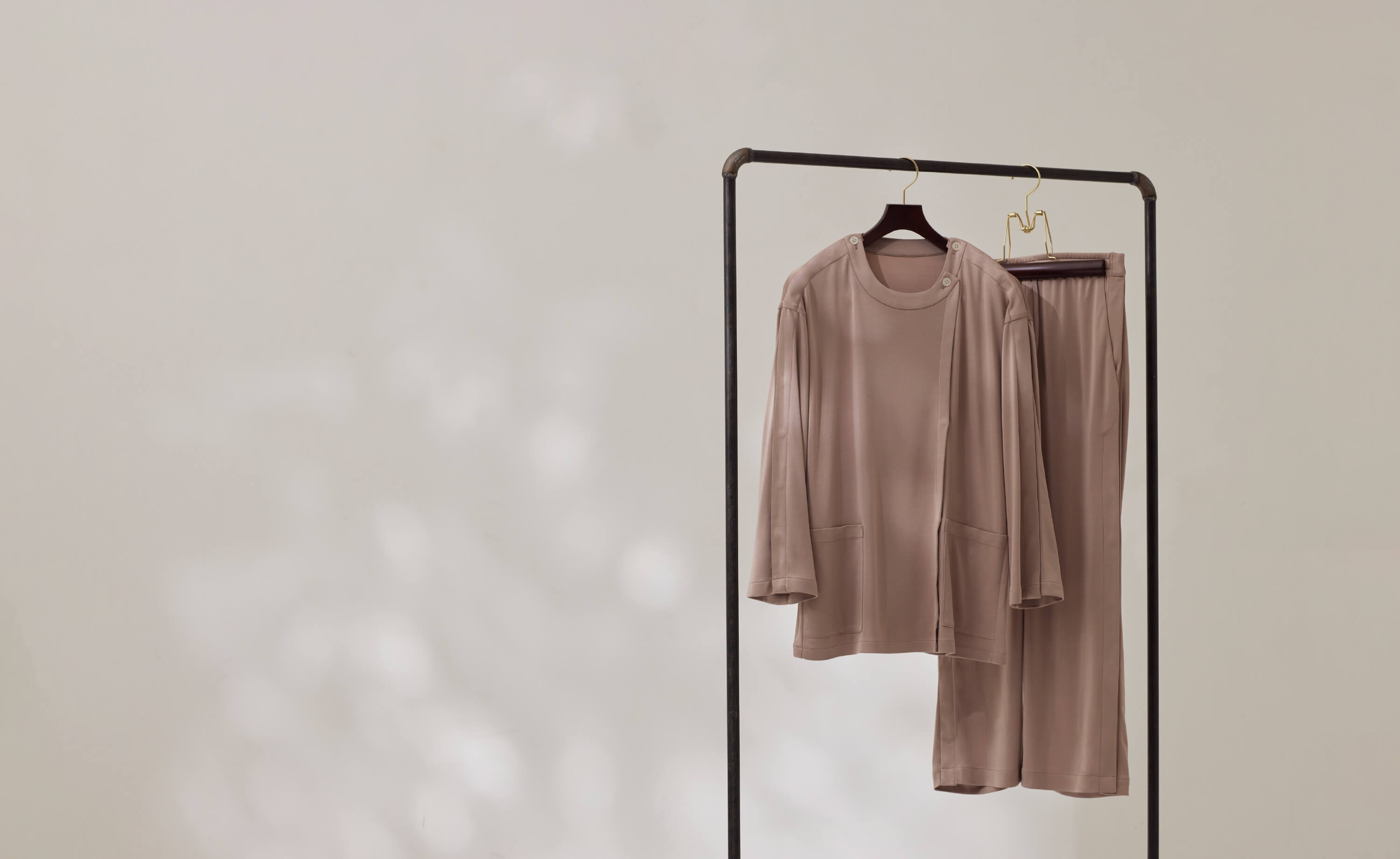 TOMOSU Key Visual 03